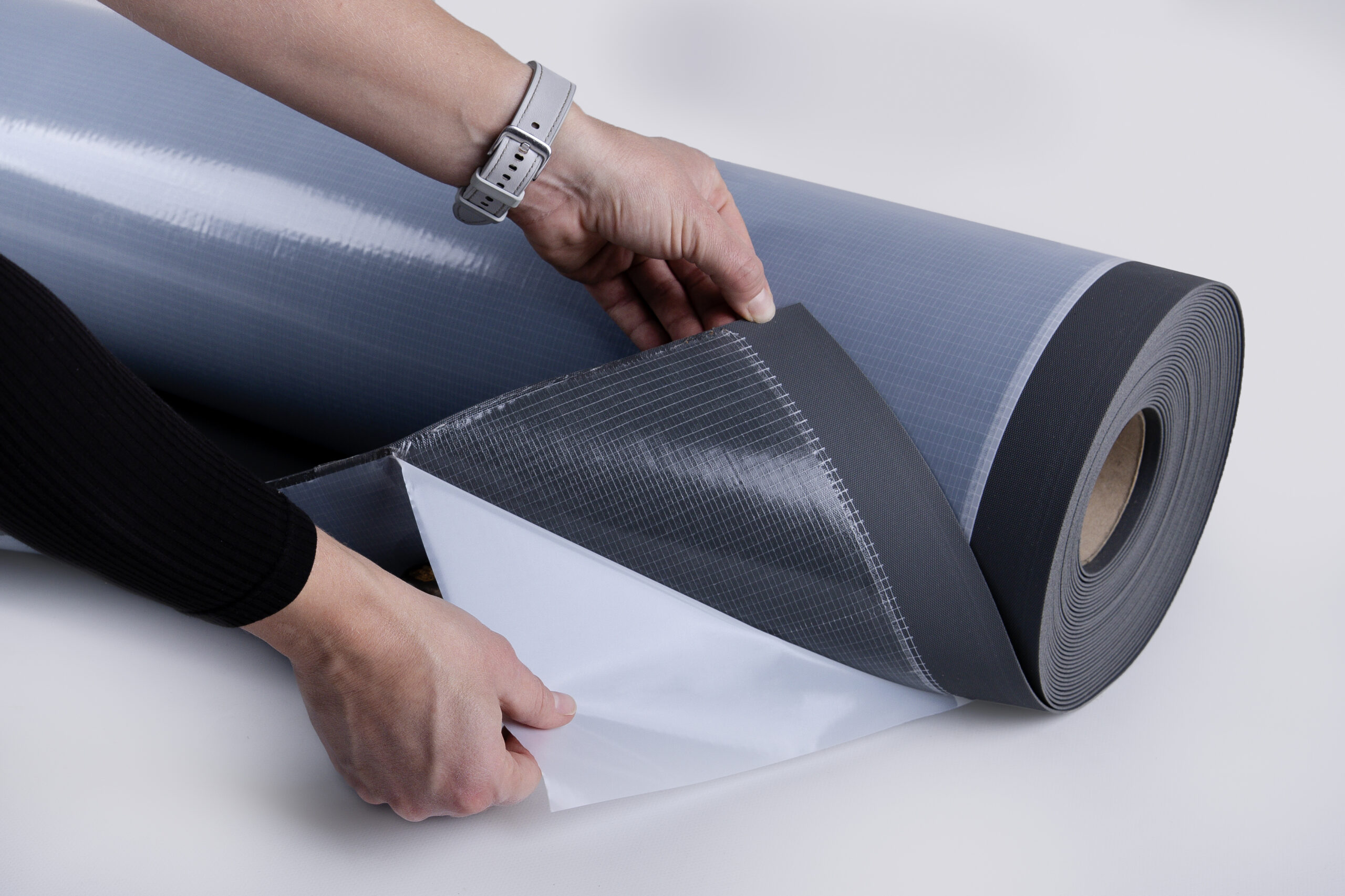 AlphaThor SA EPDM membrāna Graphite 2,04 mm 1,01 × 15 m - Image 4